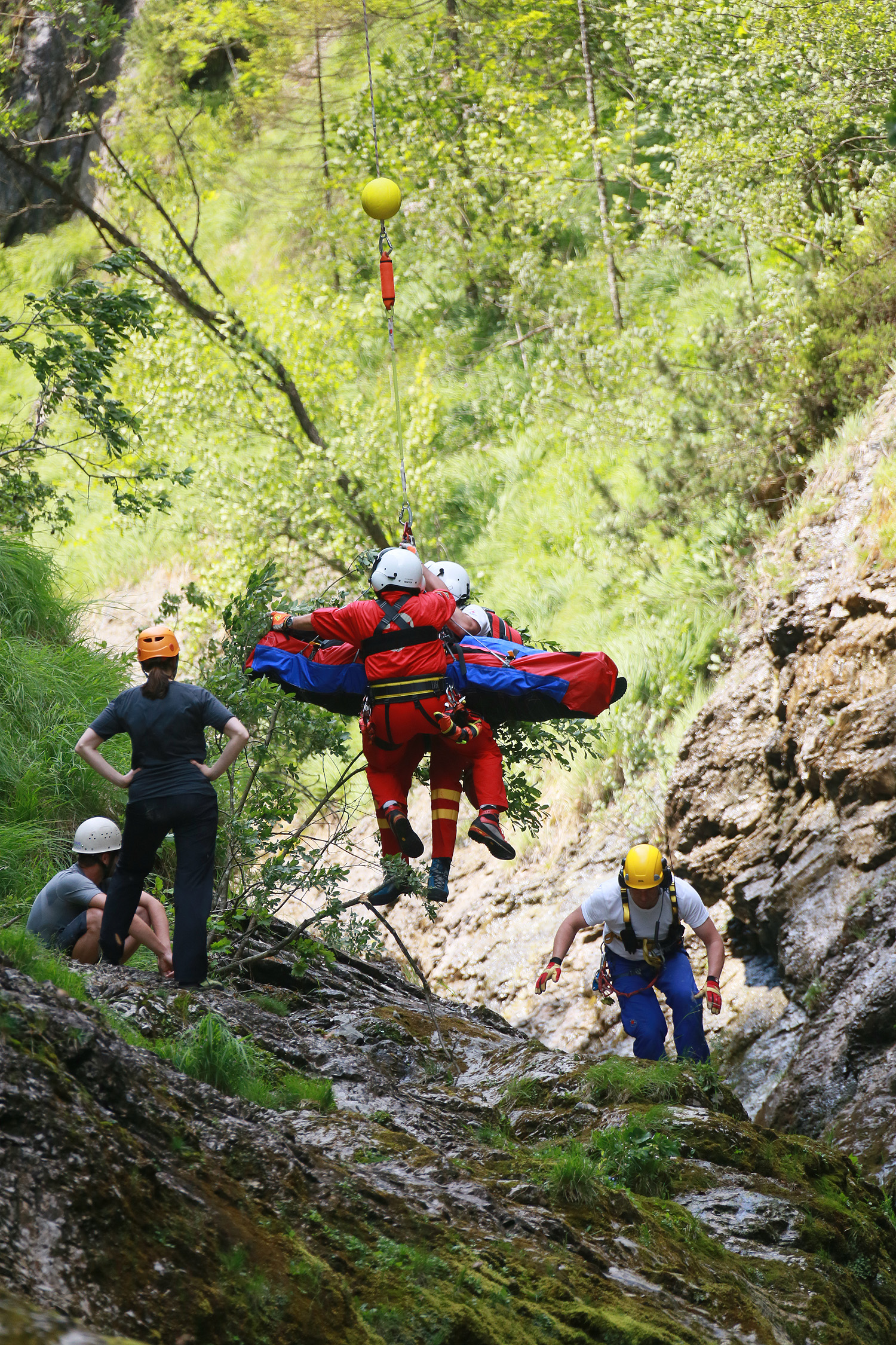 0712 Verletzter Weissbachschlucht