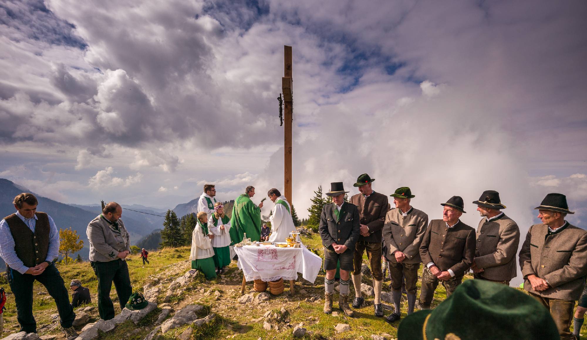 Hochries neues Gipfelkreuz