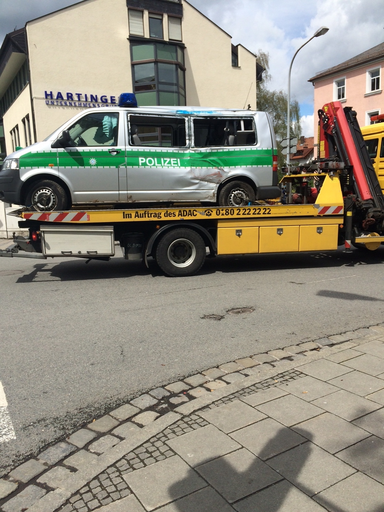 0427 Crash POlizeiauto gedreht